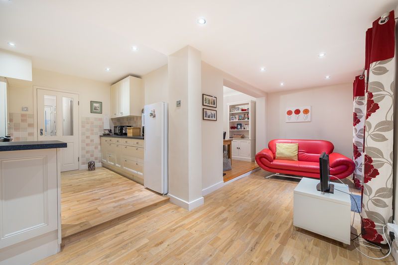 Property photo 2 of 25 Photo 24