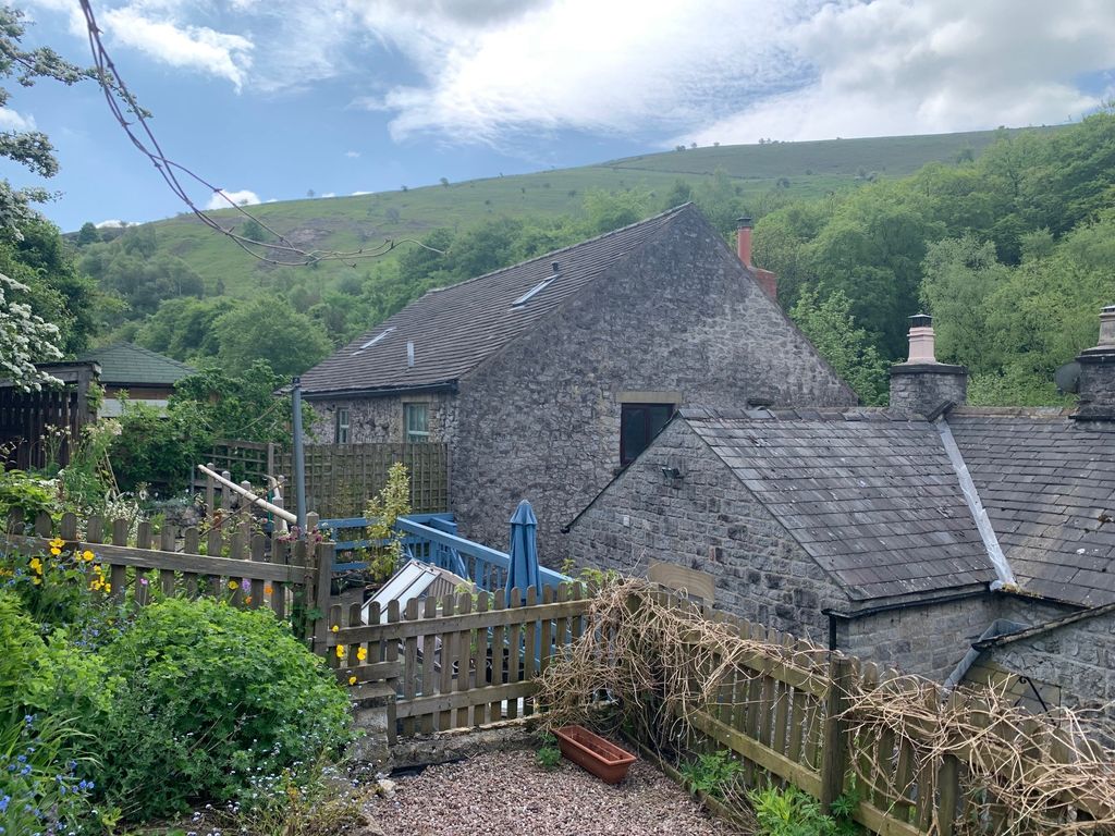 Property photo 2 of 13