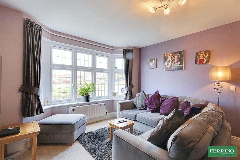 Property photo 2 of 22 Sitting Room