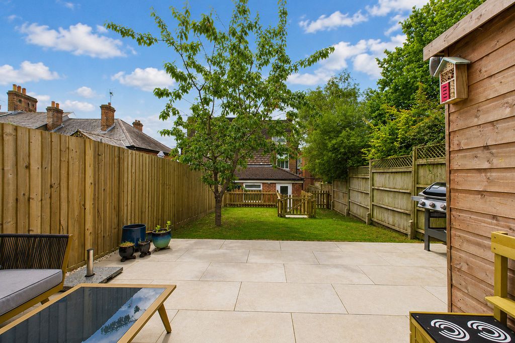 Property photo 3 of 28
