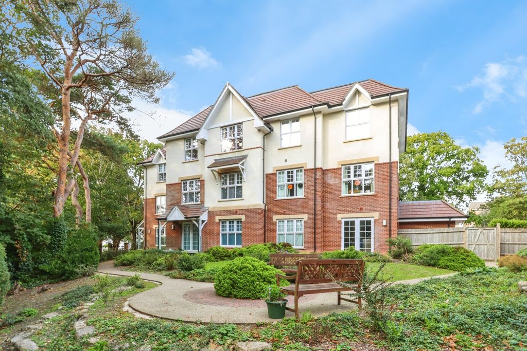 Property photo 1 of 17 Photo