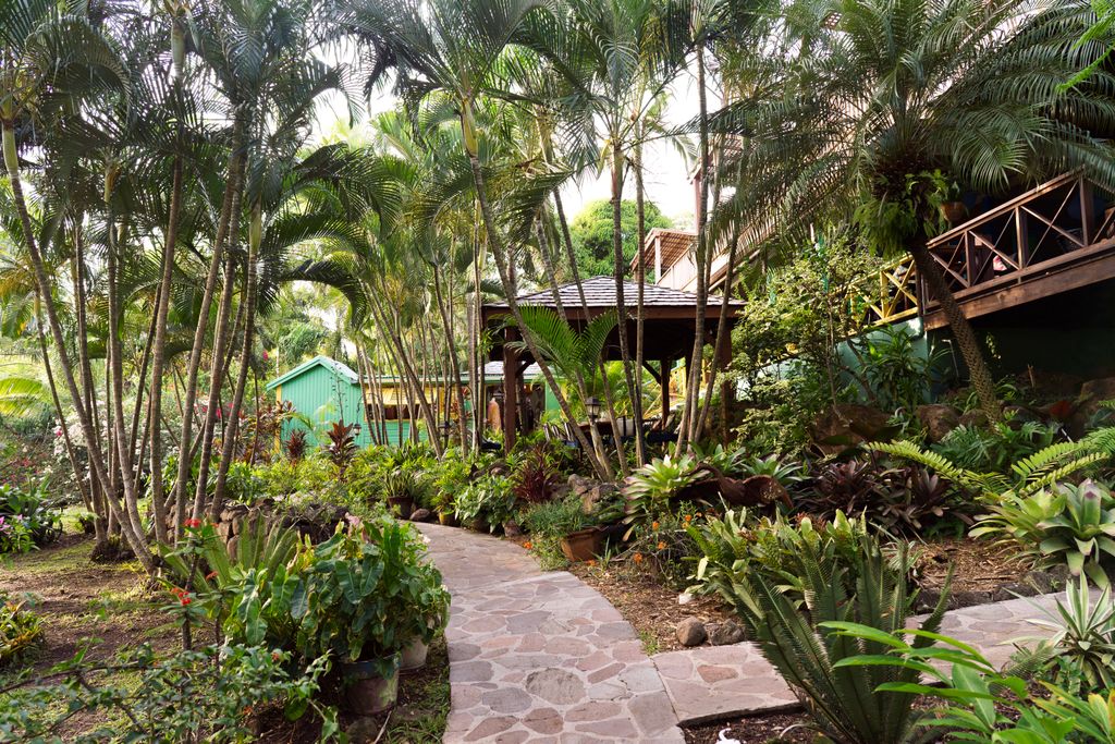 Property photo 2 of 27