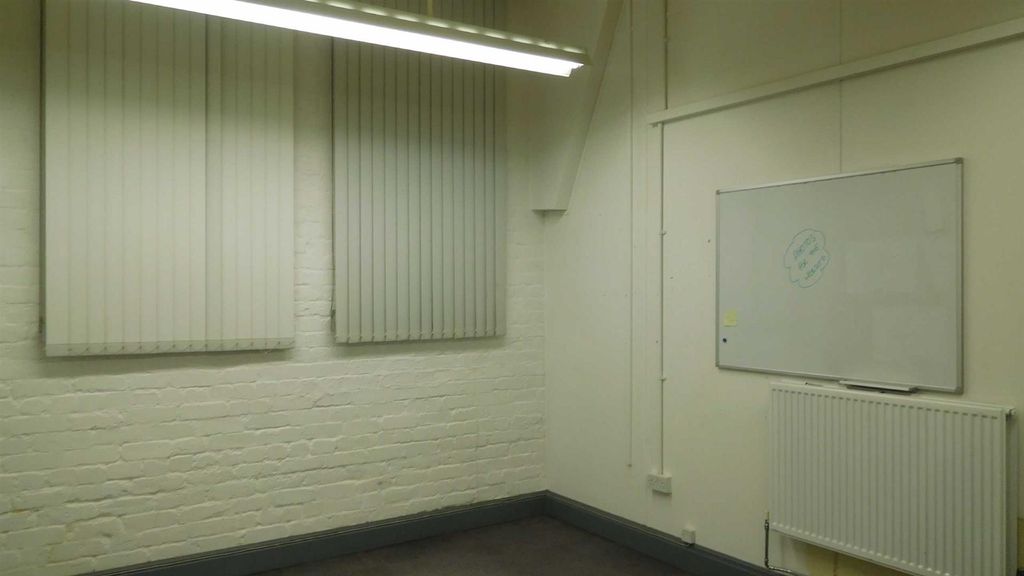 Property photo 2 of 3
