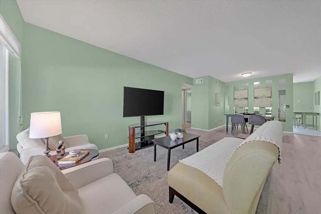 Property photo 3 of 20 <Alttext/>