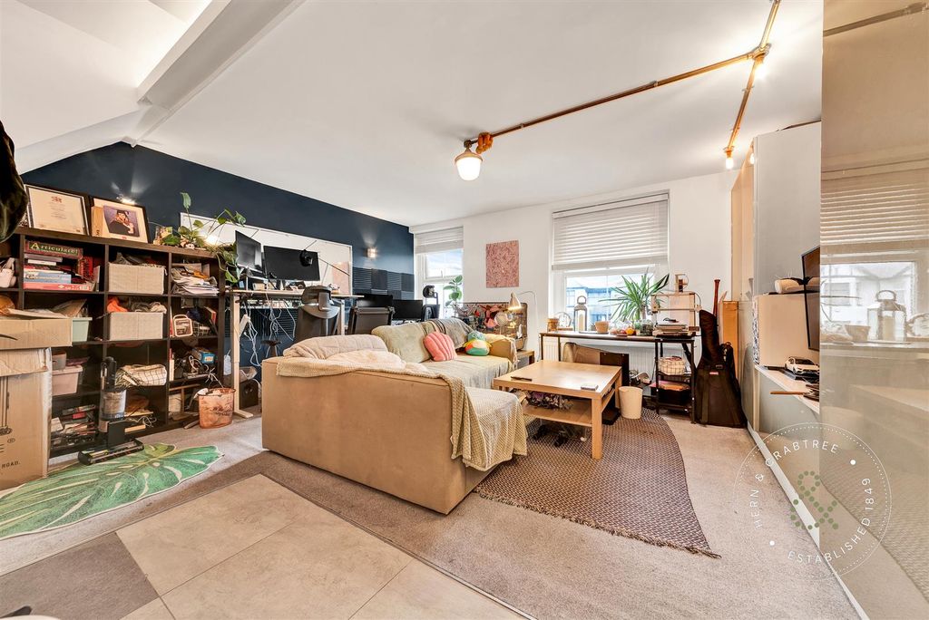 Property photo 2 of 12 Fidlas-Road-11.Jpg