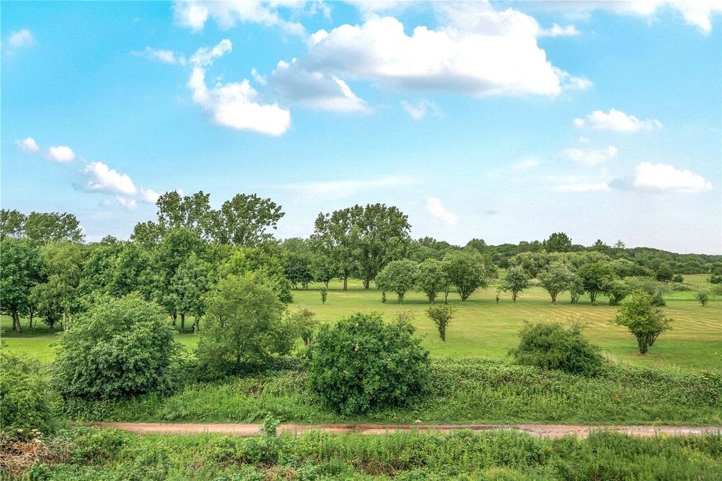 Property photo 3 of 20 Picture No. 05