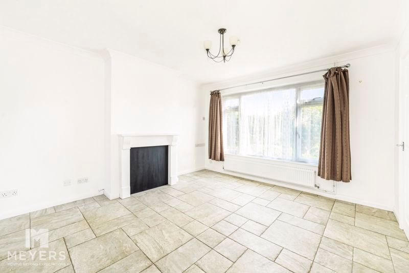 Property photo 3 of 11 Photo 20