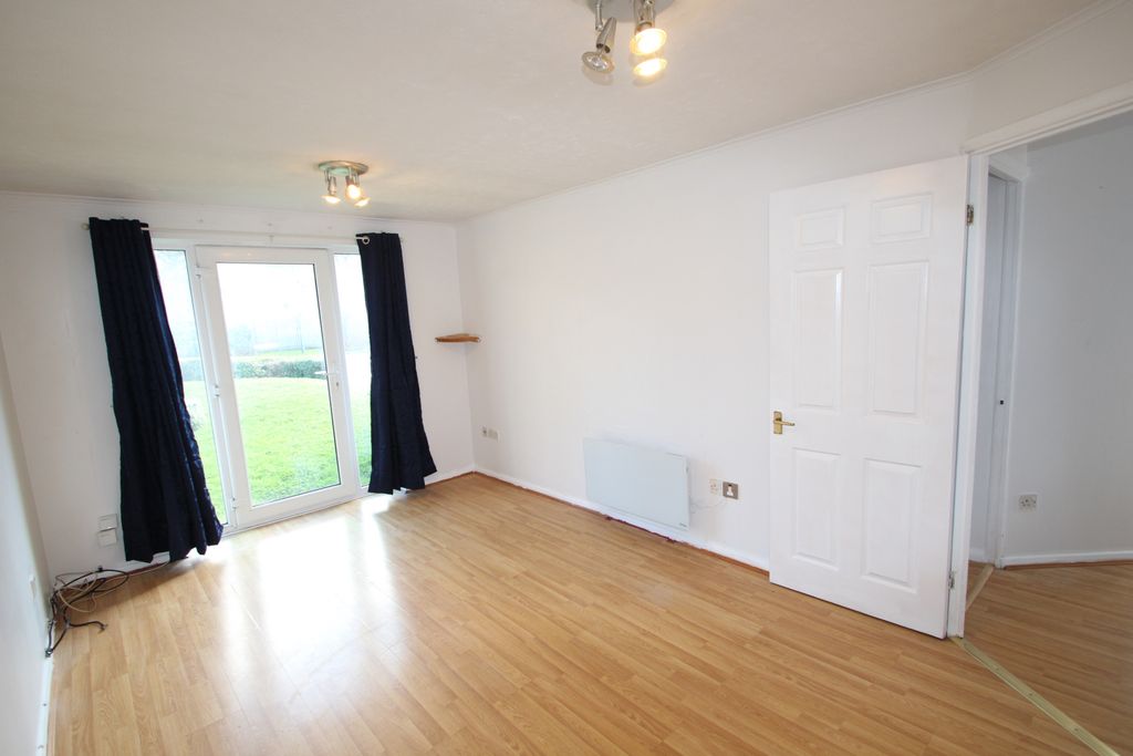 Property photo 3 of 7 Gallery