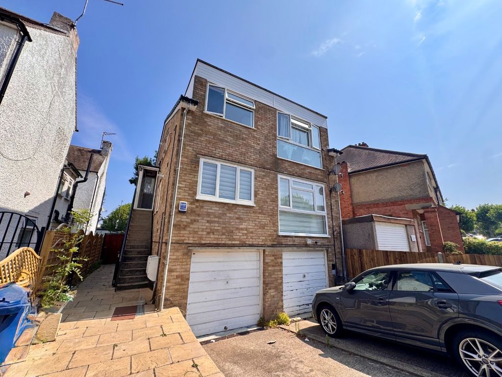 Property photo 1 of 19 5296352