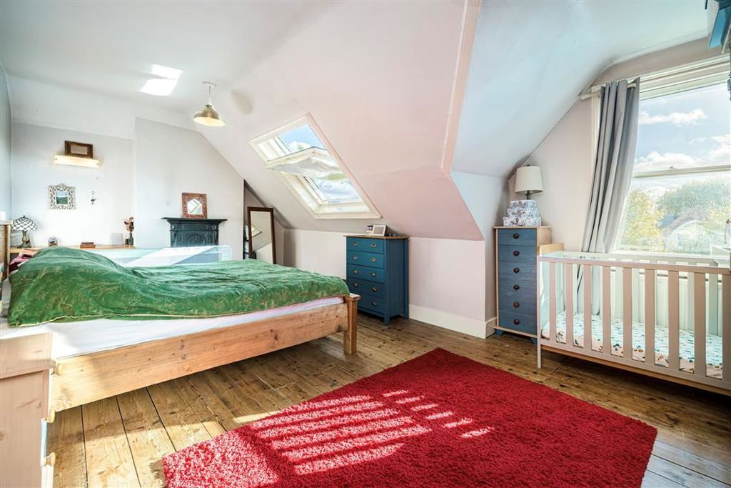 Property photo 3 of 8