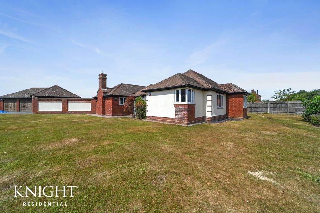 Property photo 1 of 28