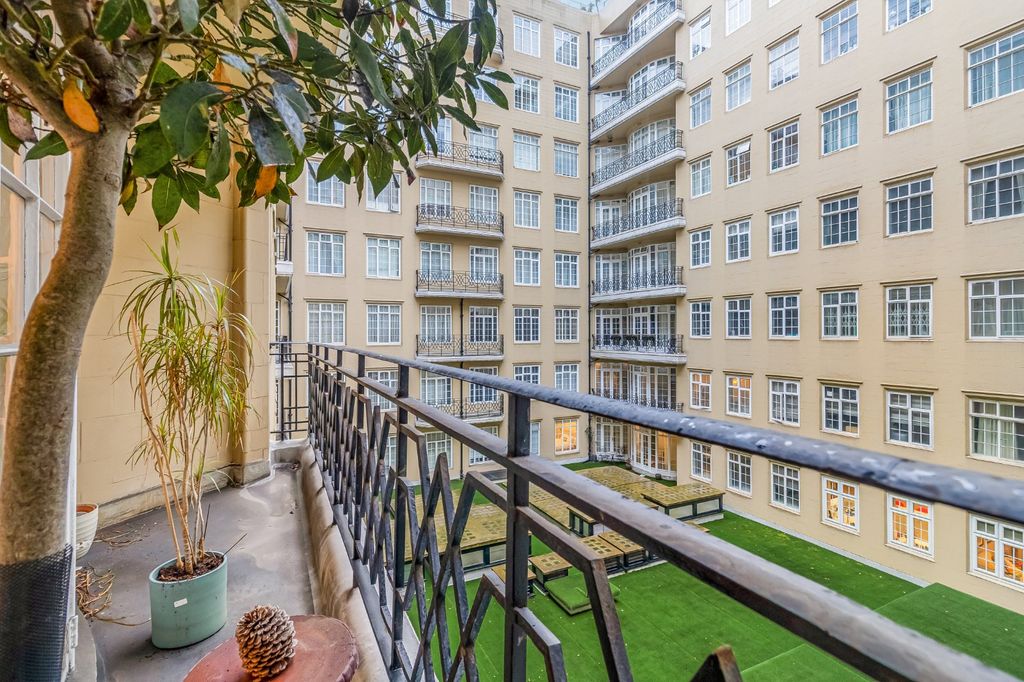 Property photo 1 of 26 Picture No. 03