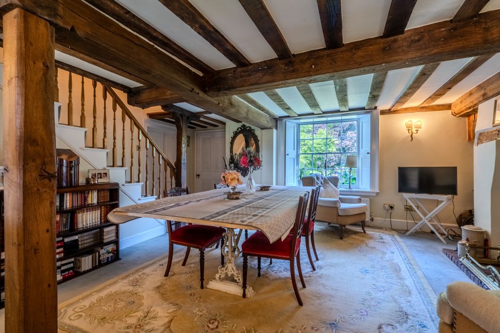 Property photo 3 of 36