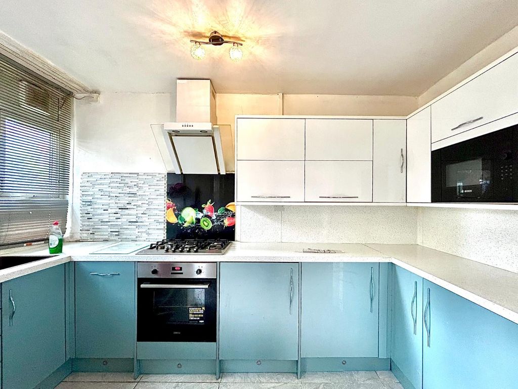 Property photo 3 of 12 Image00008.Jpeg