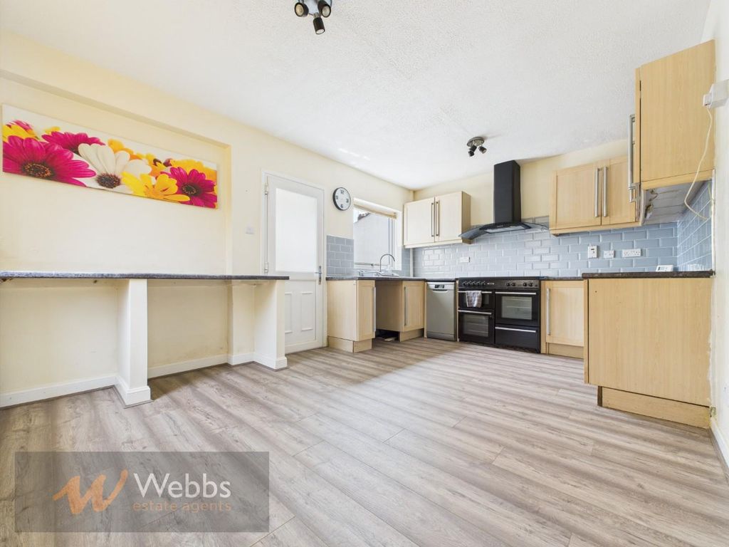 Property photo 3 of 33 Cam05244G0-Pr0085-Still005.Jpg
