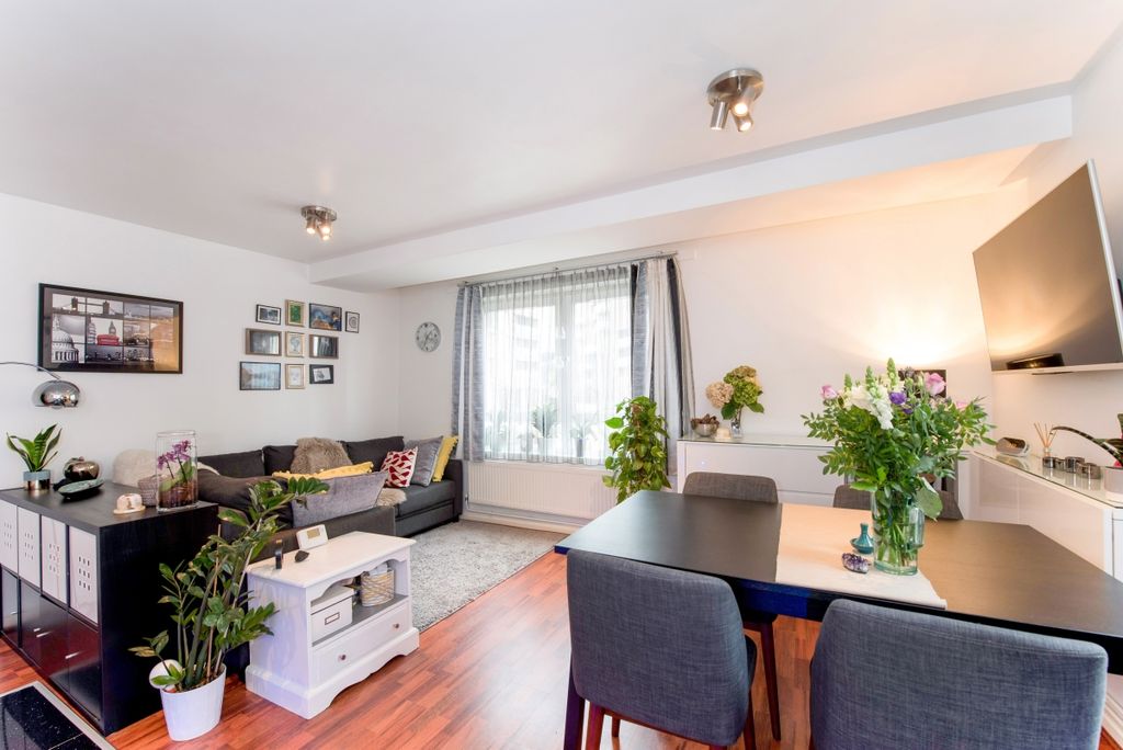 Property photo 1 of 10 Ph5_1149941_Edited