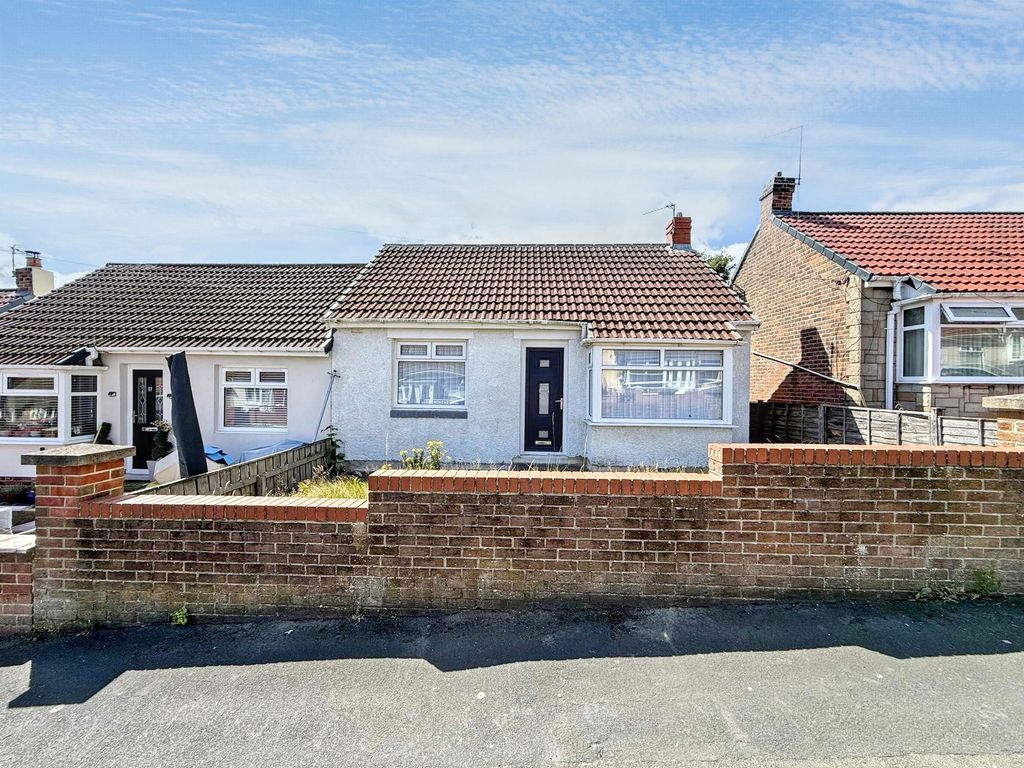 Property photo 1 of 11