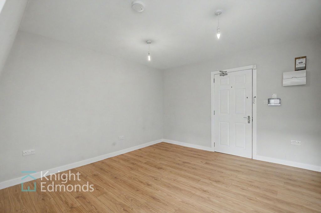 Property photo 2 of 5 Living Space