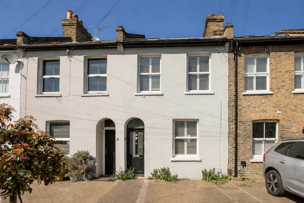 Property photo 2 of 11 Picture No. 15