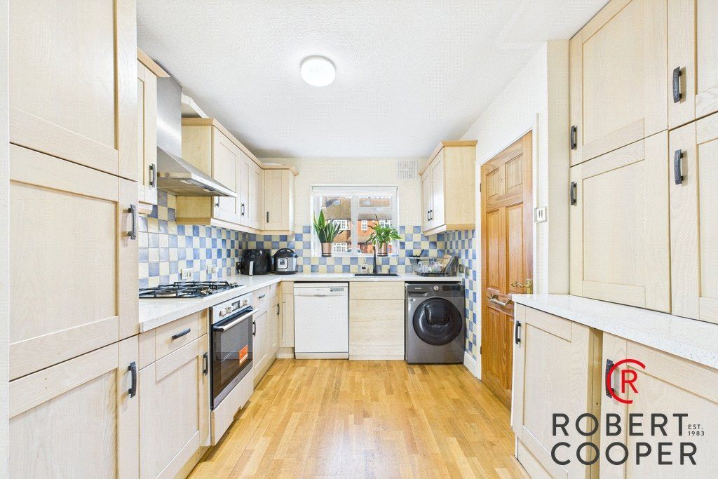 Property photo 3 of 9 Picture No. 13