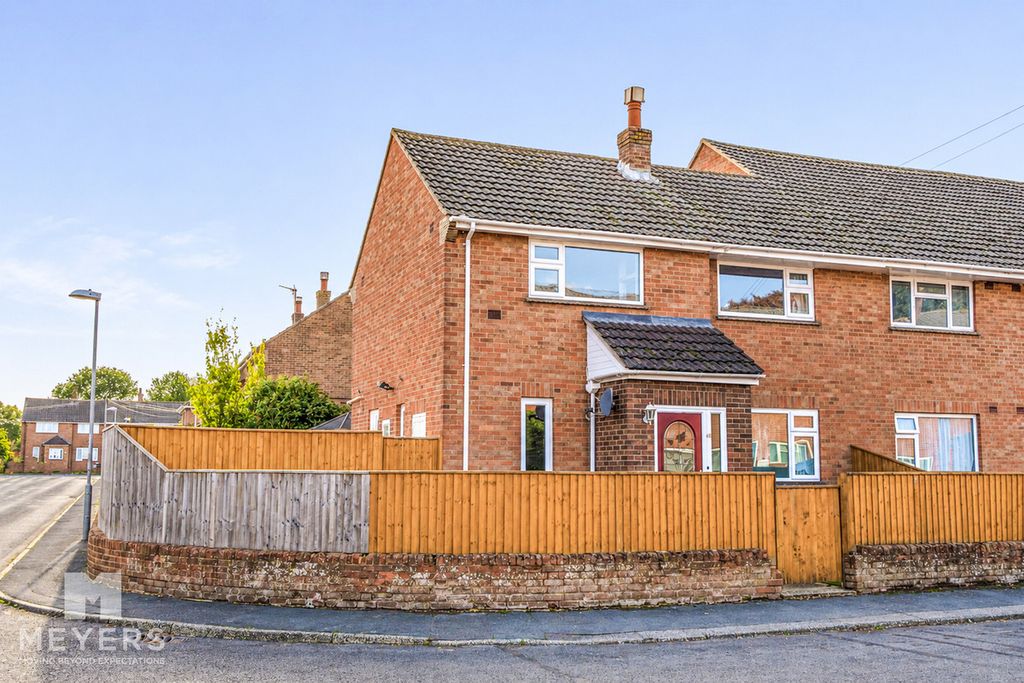 Property photo 1 of 24