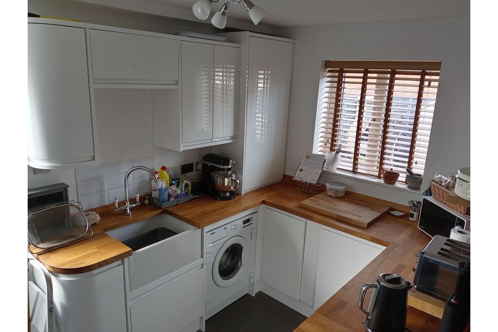 Property photo 3 of 8