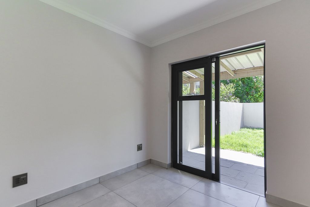Property photo 1 of 30