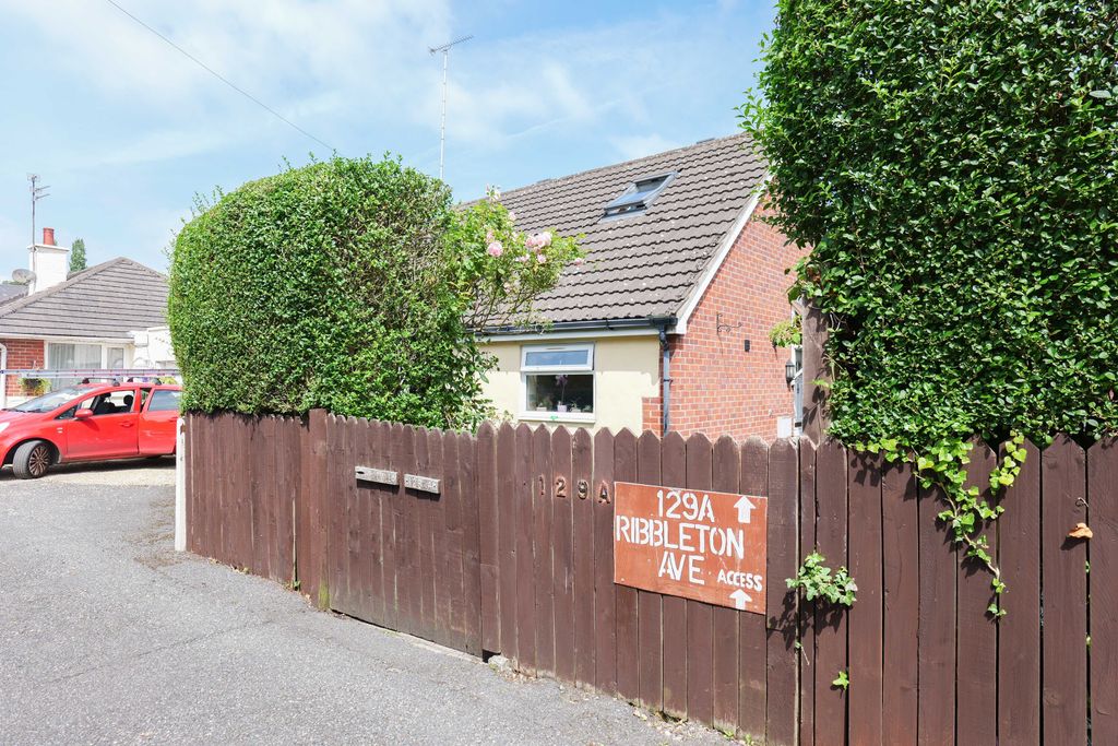 Property photo 1 of 28