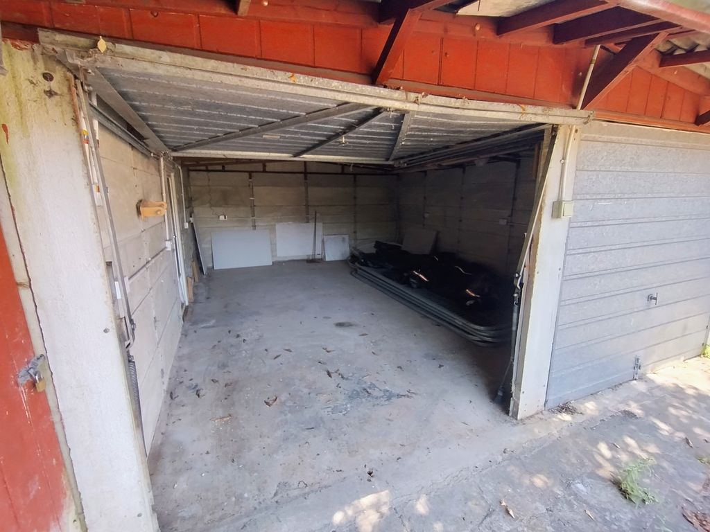 Property photo 2 of 4