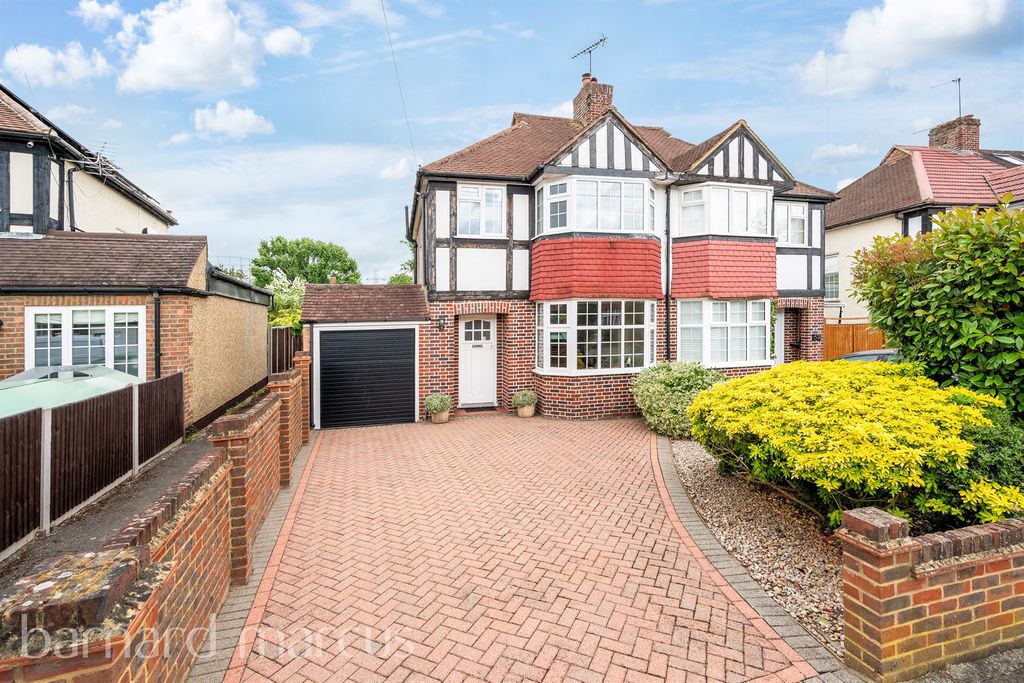 Property photo 1 of 12
