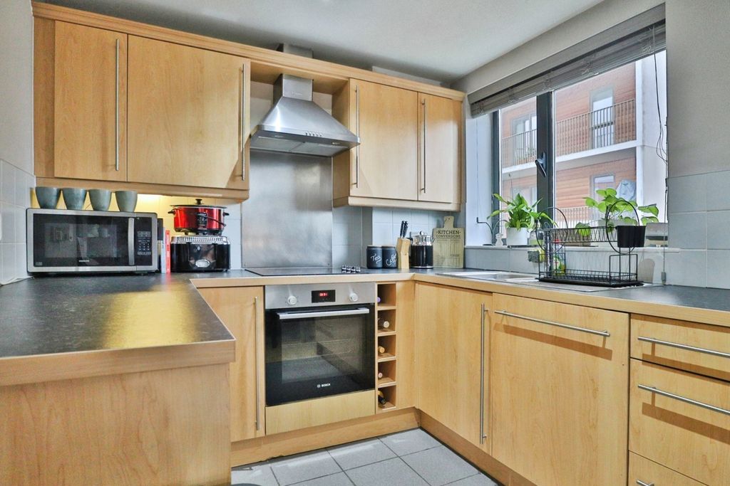 Property photo 2 of 15 Kitchen
