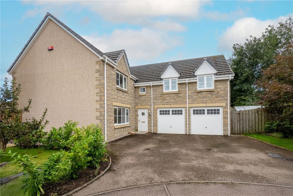 Property photo 1 of 51 Bruntwood Tap