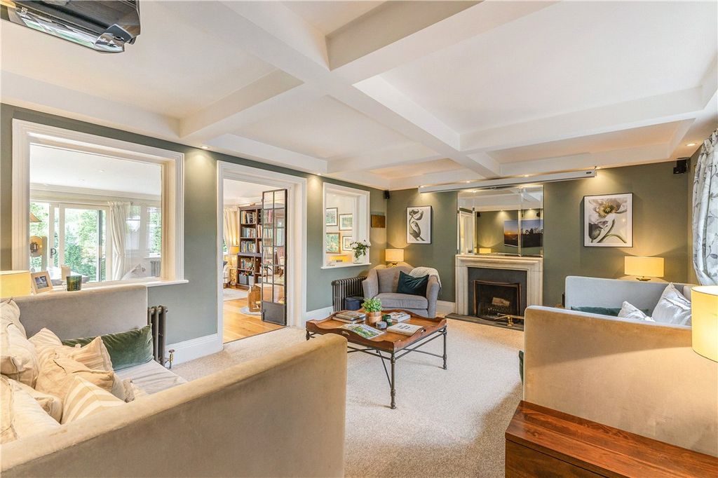 Property photo 3 of 45 Drawing Room