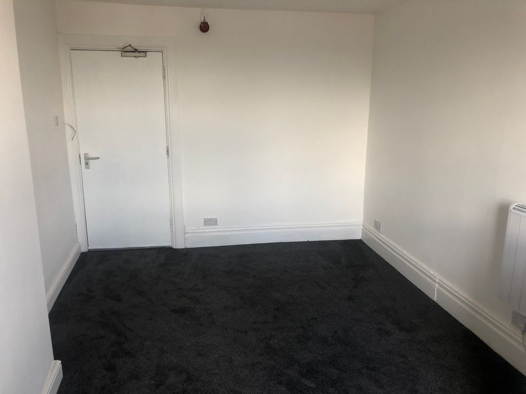 Property photo 2 of 3