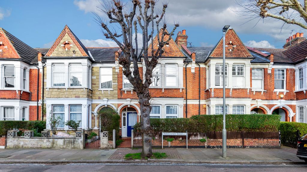Property photo 1 of 20 Flat A, 45 Parklands Road, Furzedown, London, Sw16 6Tb