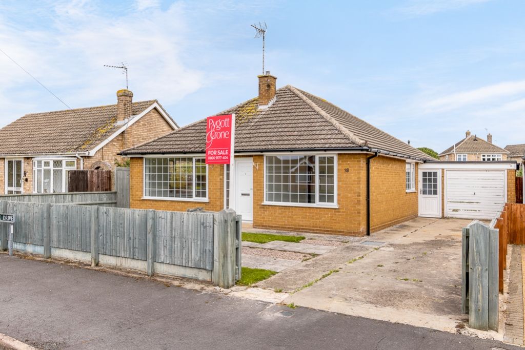 Property photo 1 of 19 38 Cathedral Drive (Spalding)-1