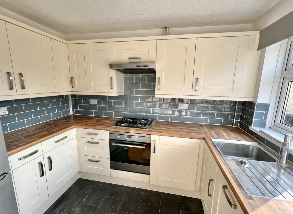 Property photo 2 of 13 Gallery