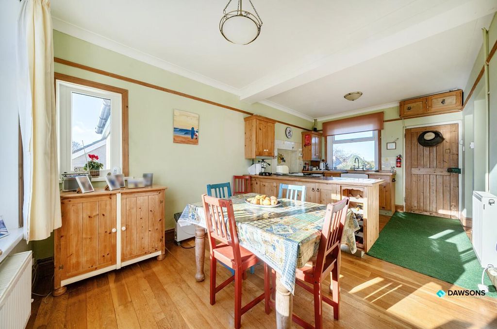 Property photo 3 of 19 B6c0Bc73-Da1c-40E7-8144-A3c23d83F4B5.Jpg