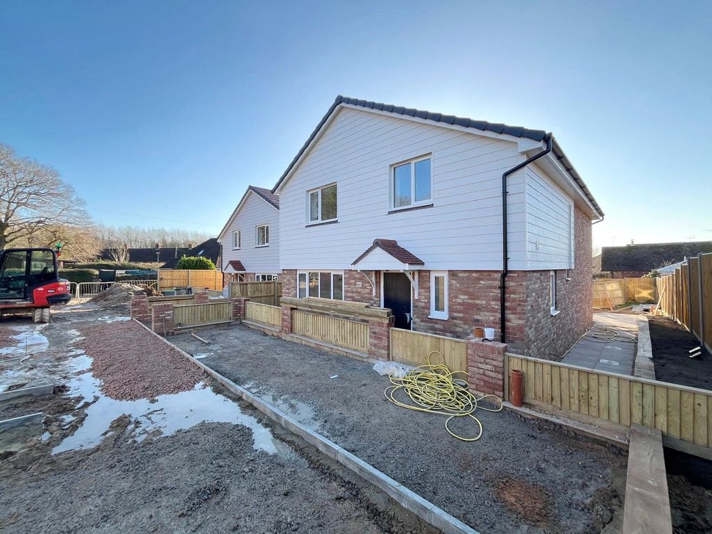 Property photo 1 of 29 Picture No. 34