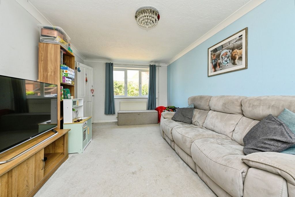 Property photo 2 of 25 Pbox-Img.Jpg