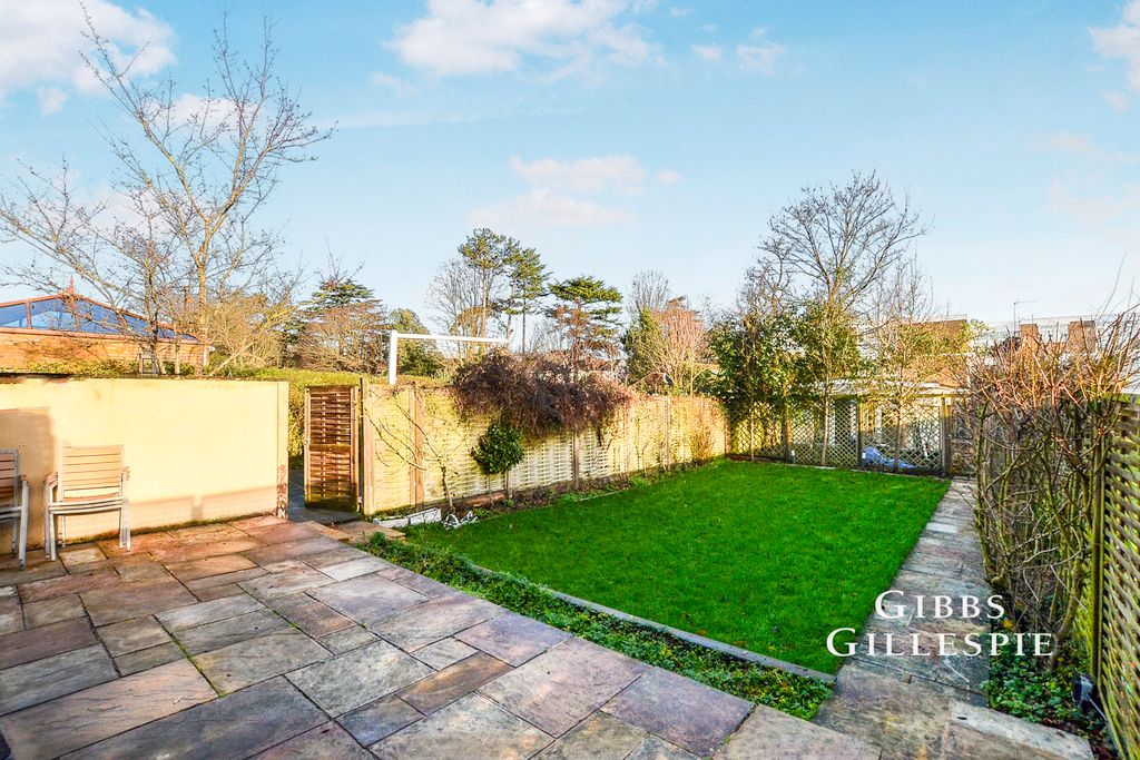 Property photo 2 of 10 Photo