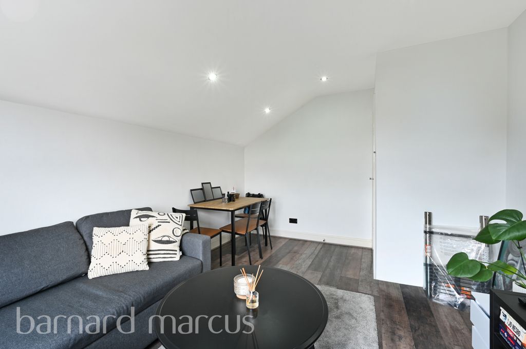 Property photo 3 of 9 Living Room