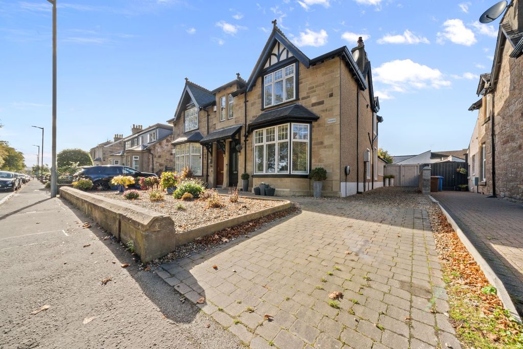 Property photo 1 of 45