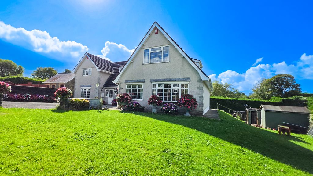 Property photo 2 of 51