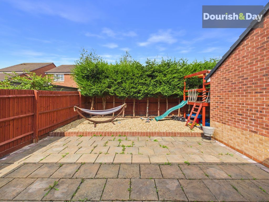 Property photo 3 of 19