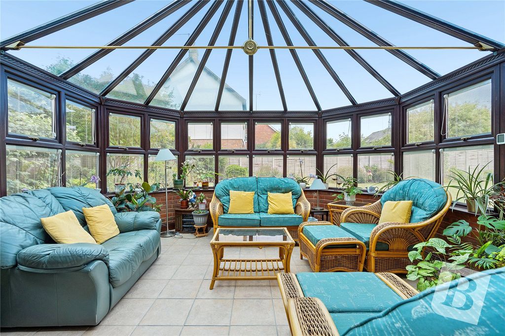 Property photo 3 of 25 Conservatory
