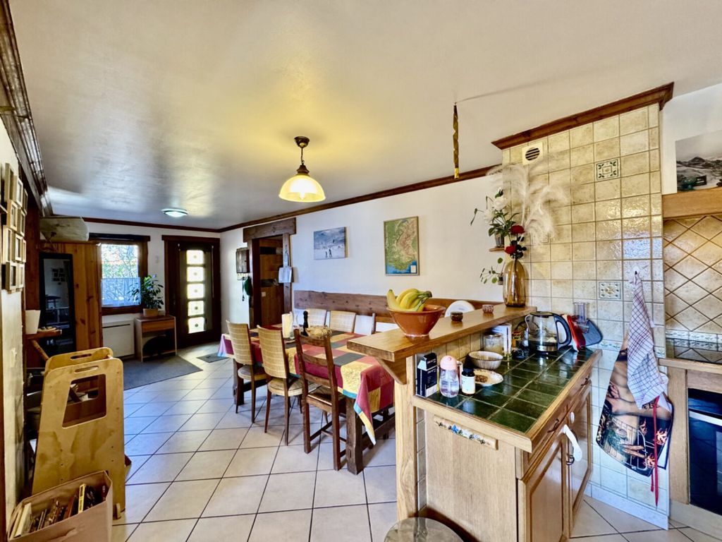 Property photo 2 of 11 Saint-Martin-De-Bell