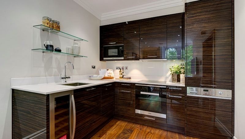 Property photo 3 of 7 Kitchen