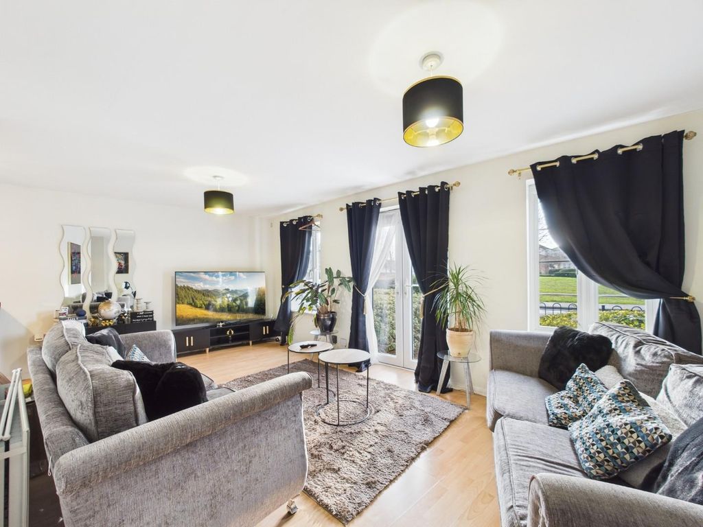 Property photo 2 of 9