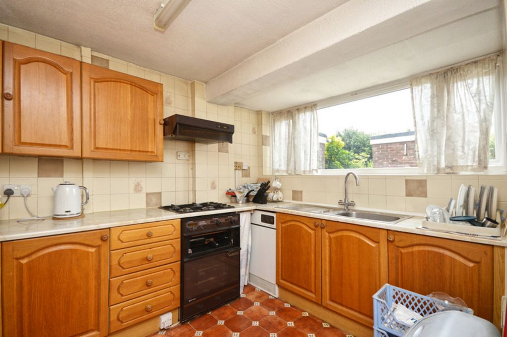 Property photo 2 of 18